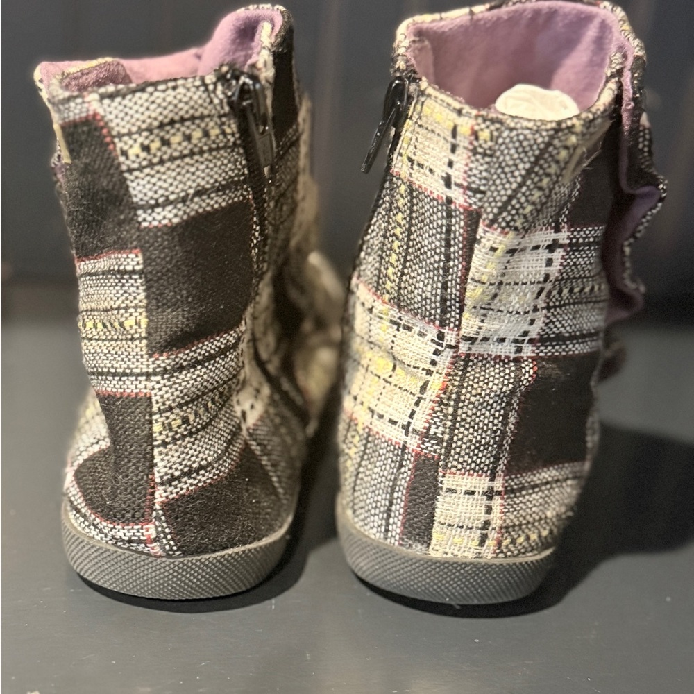 Blowfish Plaid Flannel Hobbit Ankle Boots Sz 7.5 equivalent - Picture 7 of 11